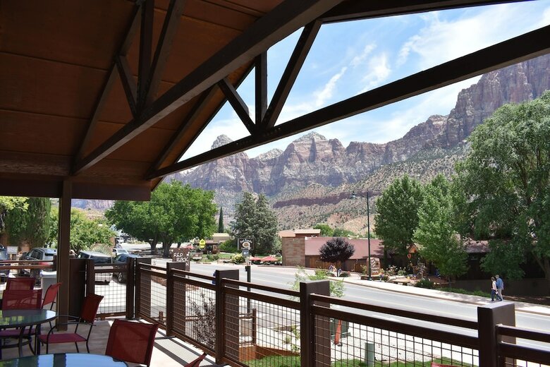 Hotel Zion Canyon Lodge