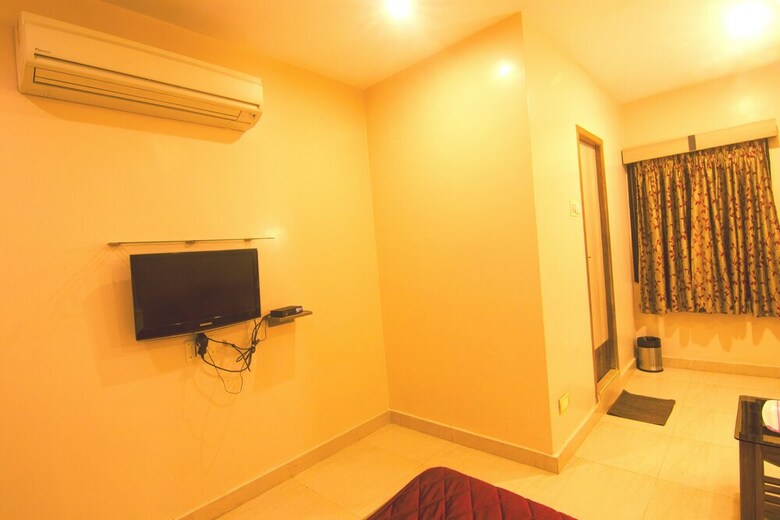 Hotel Jjs Park Inn