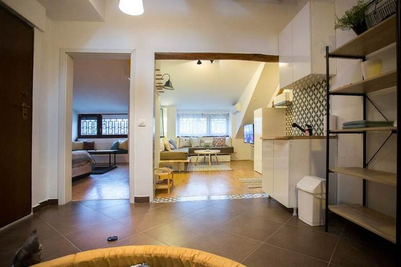 Keypristina Apartments