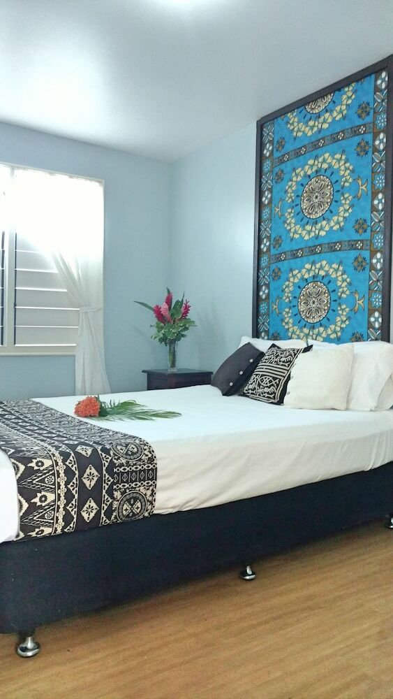 Hotel Raintree Bure