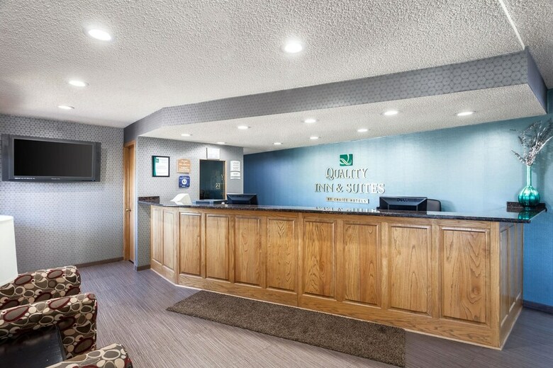 Motel Quality Inn & Suites