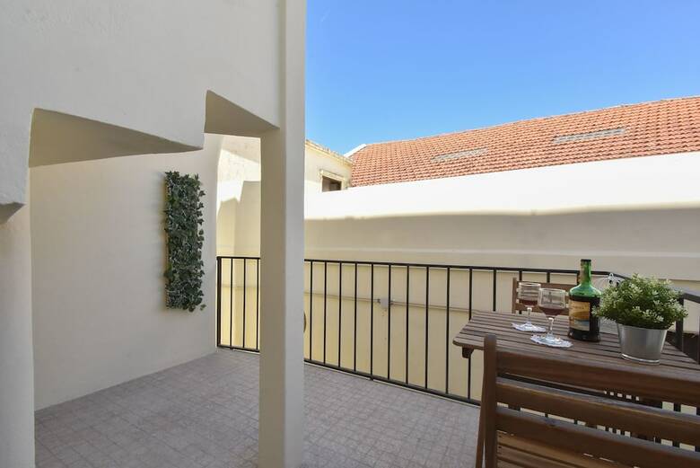 Apartamentos Oporto Lovely House Premium