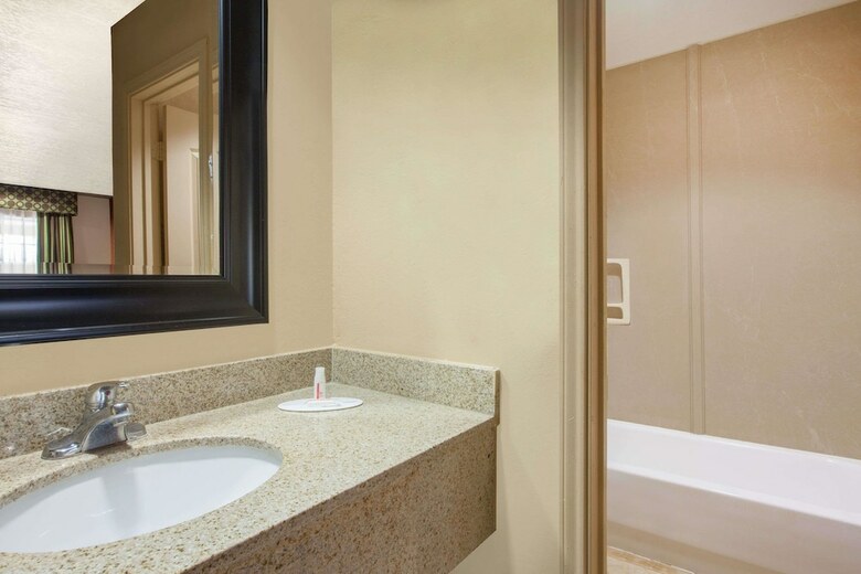 Hotel Days Inn By Wyndham Centerville