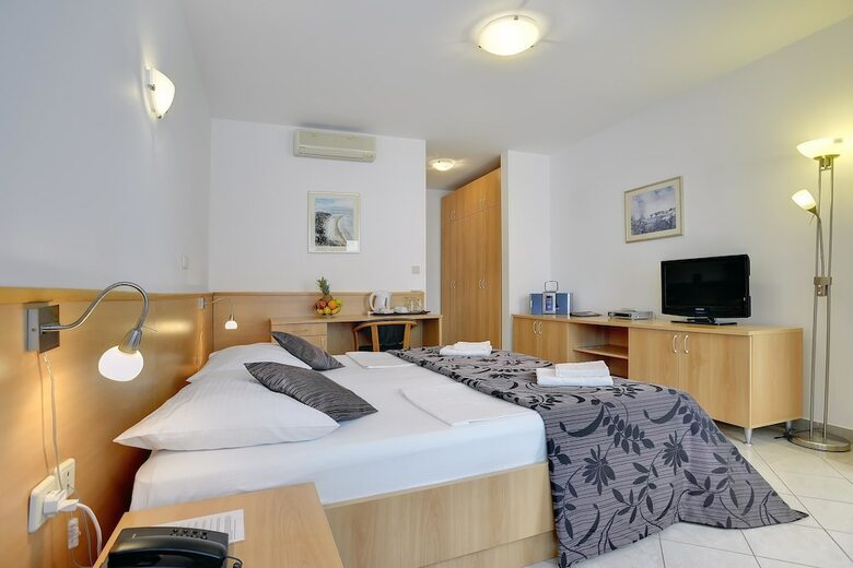 Zlatni Rat Beach Hotel