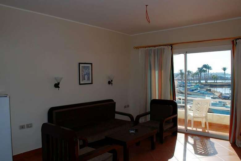 Hotel A1 Suites