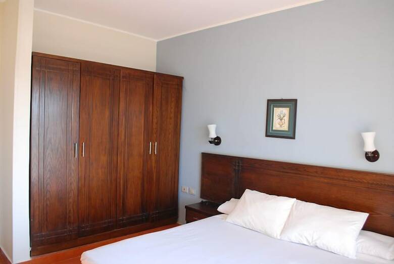Hotel A1 Suites