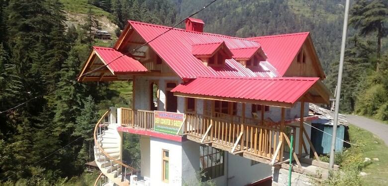 Hotel Dev Conifers Cafe & Cottages