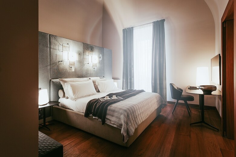 Hotel Bac� Suites Restaurant & Bar