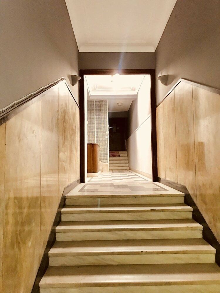 Two Bedroom Apartment In Athens Center