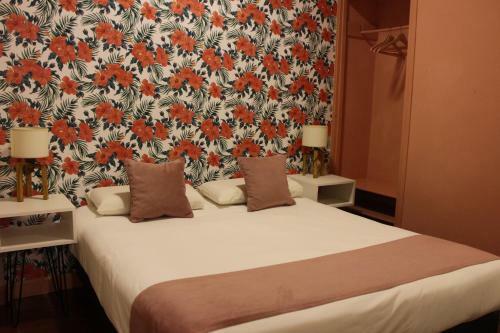 City Hotel
