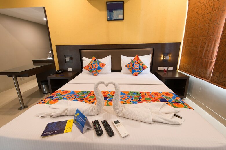 Fabhotel Santhome Inn