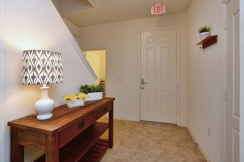 Compass Bay- 4 Bedroom Townhome- 1950cy