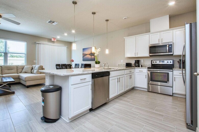Compass Bay- 4 Bedroom Townhome- 1960cy