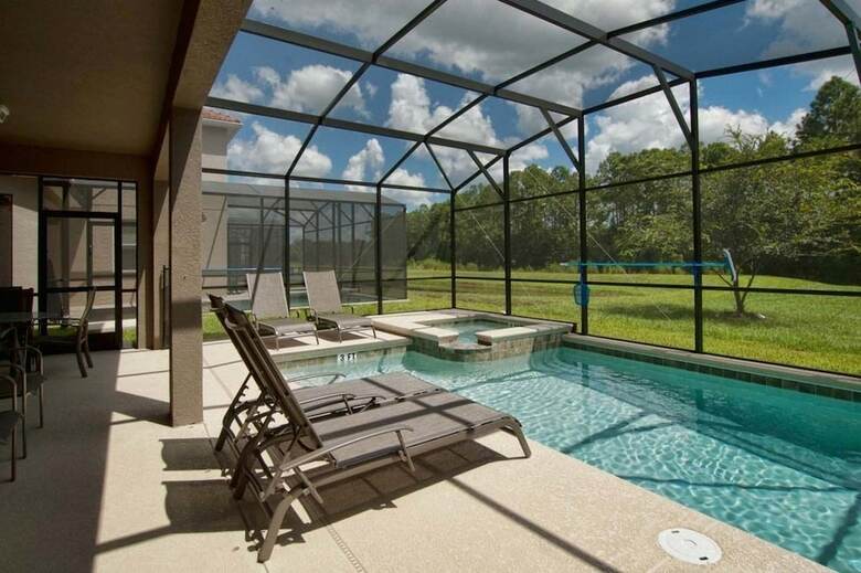 Paradise Palms- 6 Bedroom Pool Home-3150pp