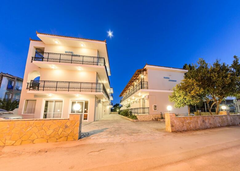 Apartamentos Karras Livin
