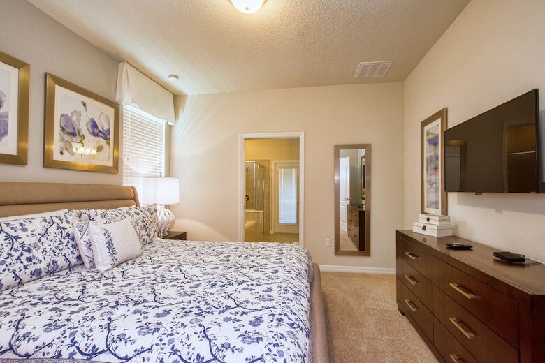 Windsor At Westside-6 Bedrooms House W/pool-3708ww