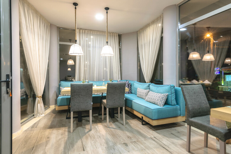 Hotel Karras Grande Resort