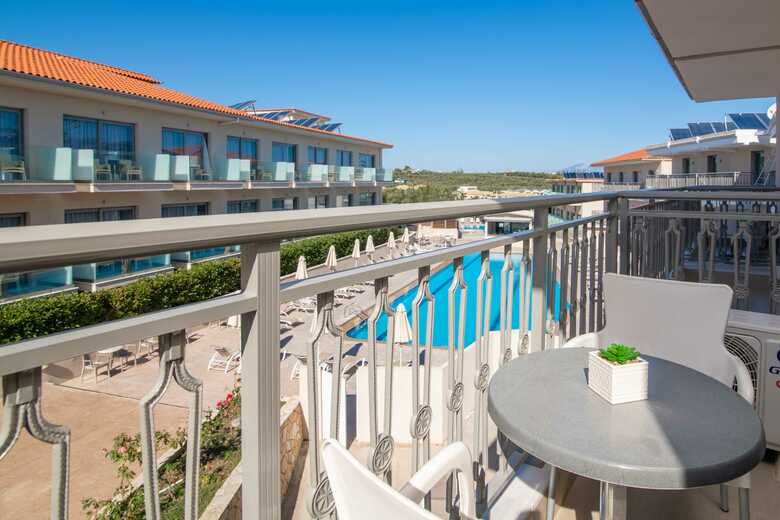 Hotel Karras Grande Resort