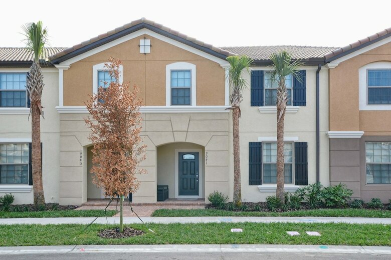 Windsor-5 Bed Townhouse W/splashpool-3804ww