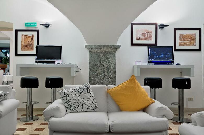 Hotel Lago Di Garda