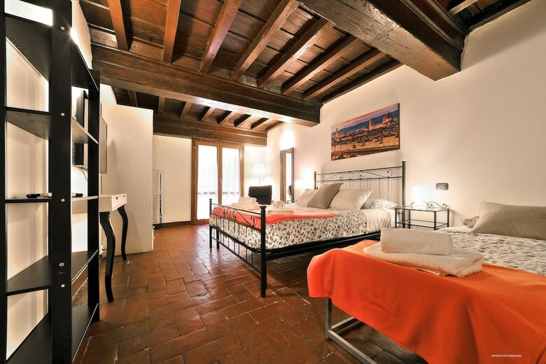 Wine Apartments Florence Ciliegiolo