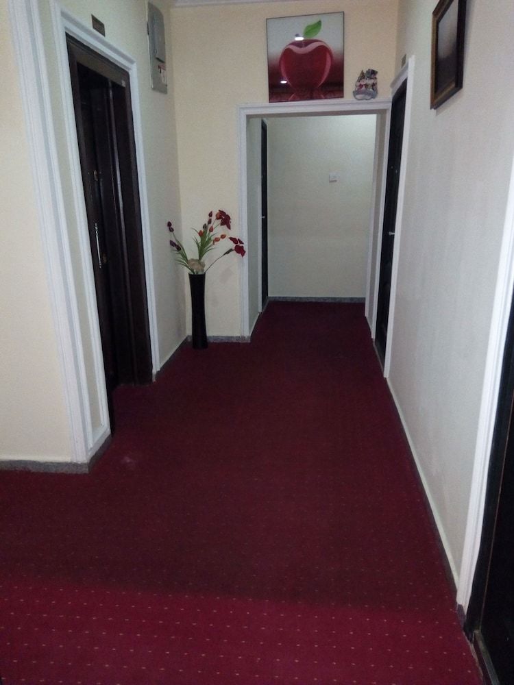 Laurintin Rose Hotel