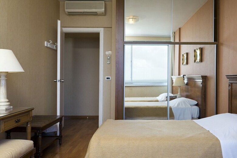 Apartamentos Holiday Home Suites