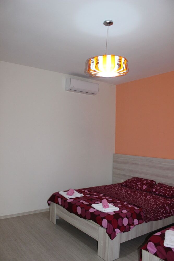 Hotel 7