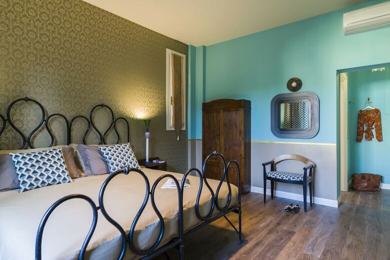 Fr�mi Boutique Rooms B&B