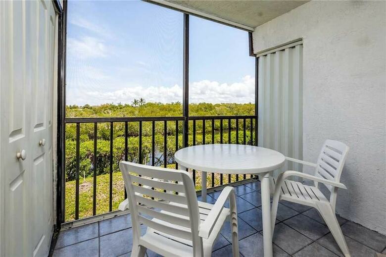 Admirals Bay 152 - Two Bedroom Condo