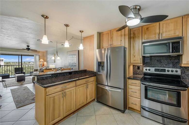 Estero Cove 352 - Two Bedroom Condo