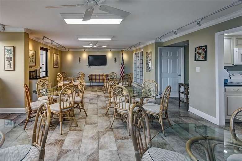 Sandarac B609 - Two Bedroom Condo