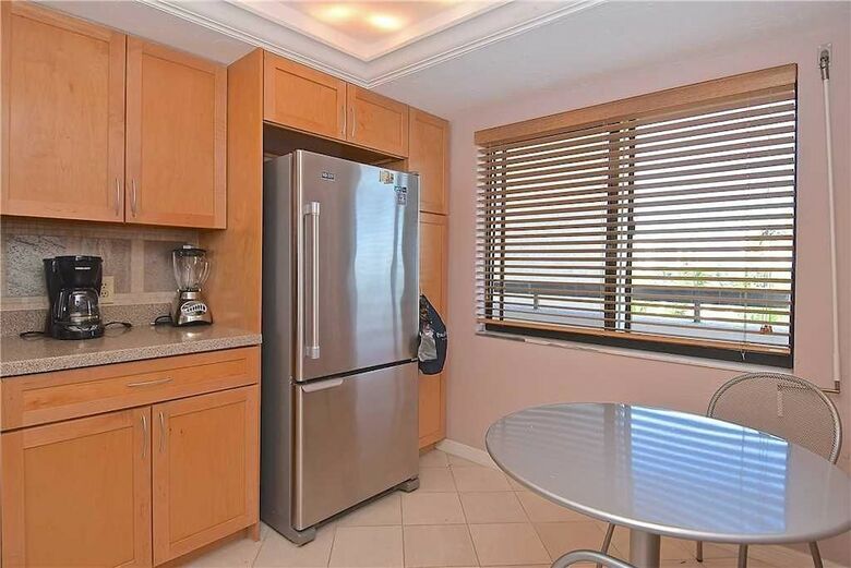 Islands End 302 - Two Bedroom Condo