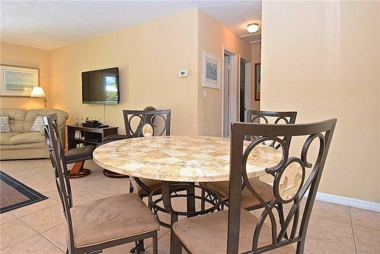 Jamaica Royale 101 - Two Bedroom Condo