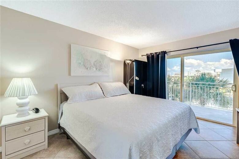 Madeira Norte 206 - Two Bedroom Condo