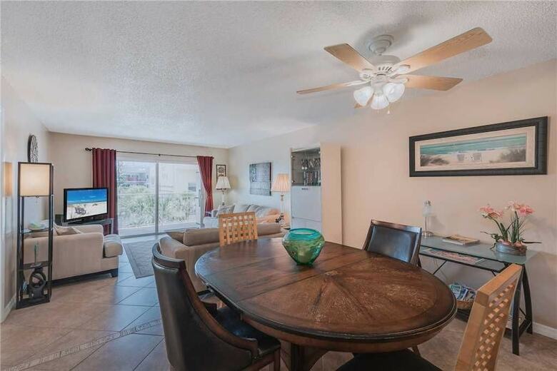 Madeira Norte 206 - Two Bedroom Condo
