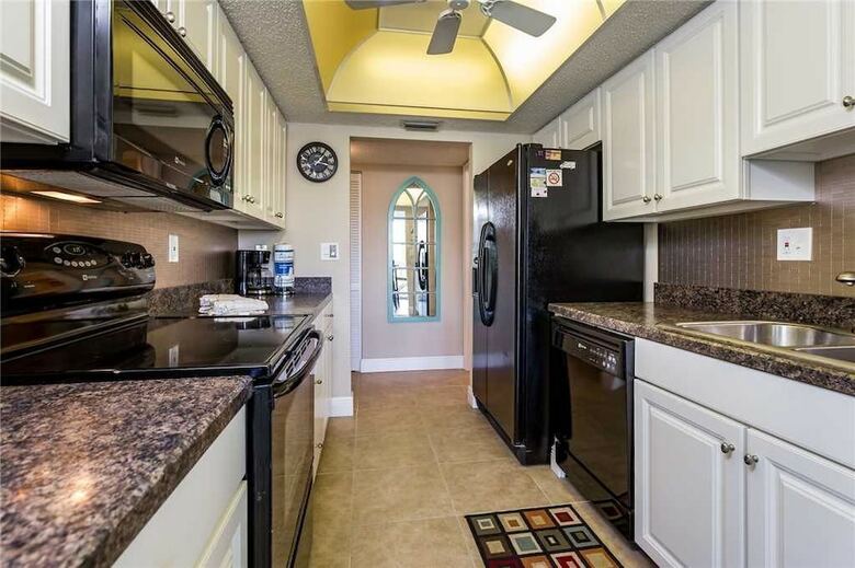 Marina Towers 304 - Two Bedroom Condo