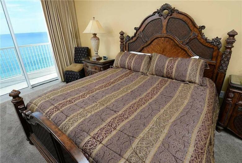 Majestic 1206 East Tower II - Three Bedroom Condo