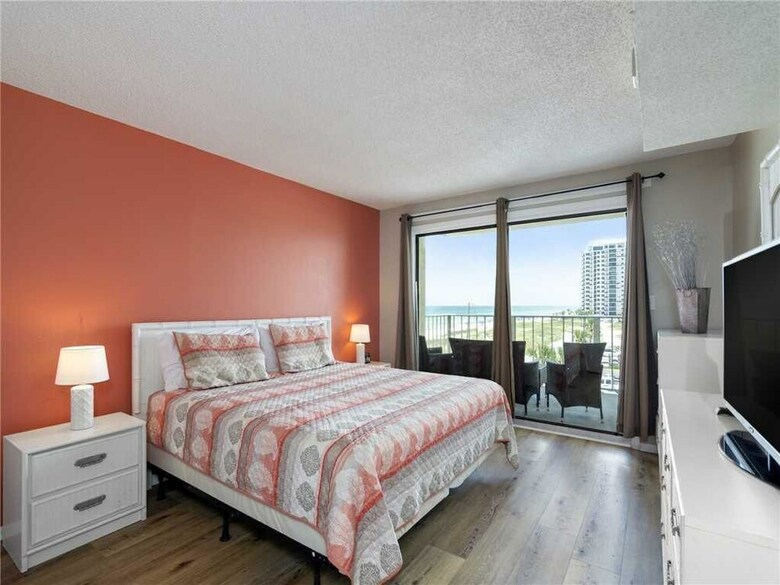 Regency Towers 403 - Three Bedroom Condo
