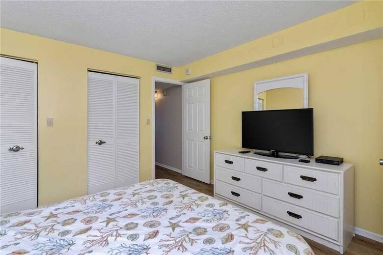 Regency Towers 403 - Three Bedroom Condo