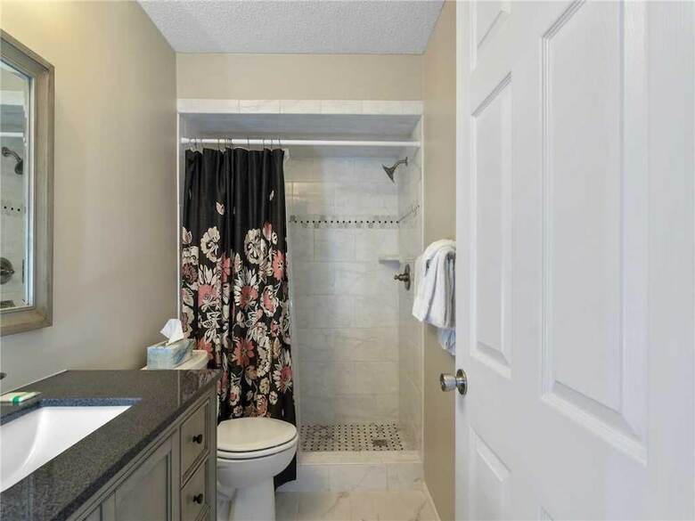 Regency Towers 403 - Three Bedroom Condo