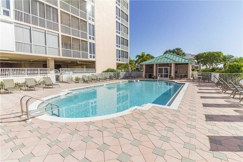 Palm Harbor 204e - Three Bedroom Condo