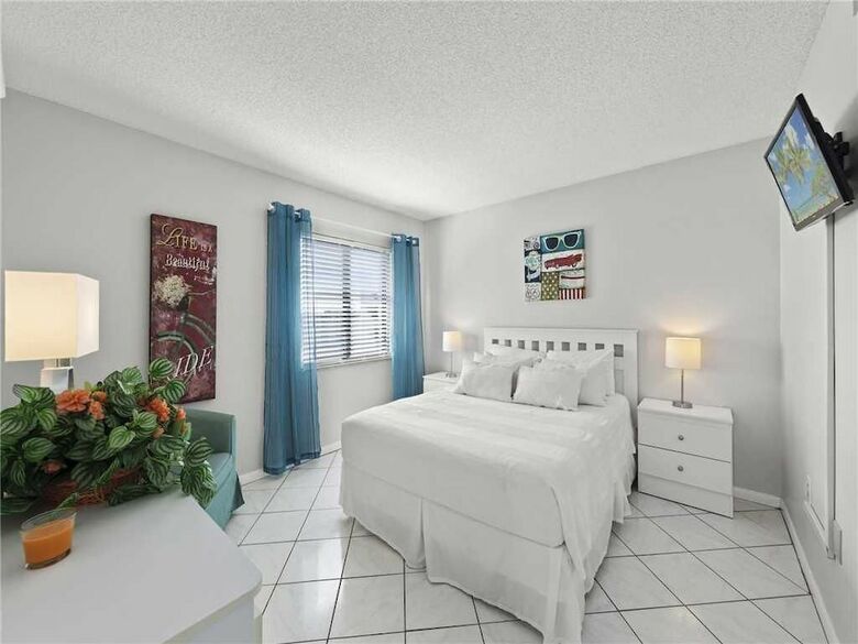 Sandarac A703 - Two Bedroom Condo