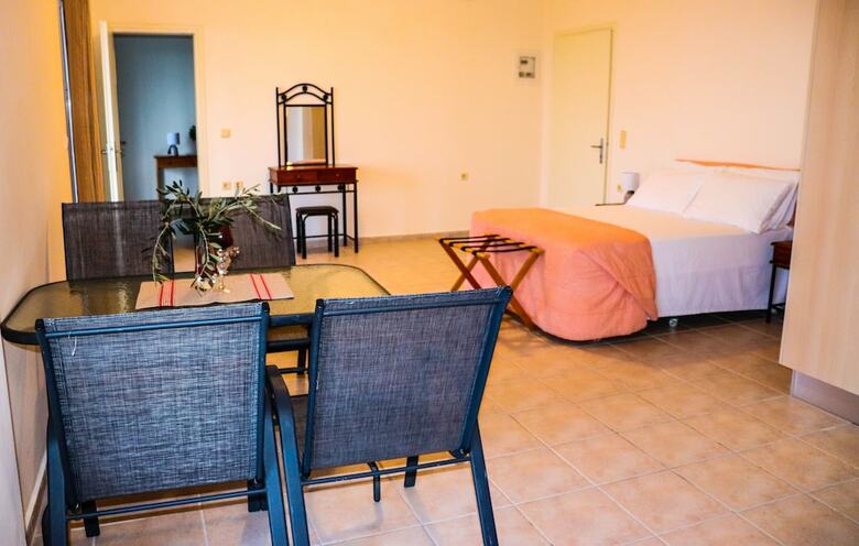Orizontas Studios And Apartments