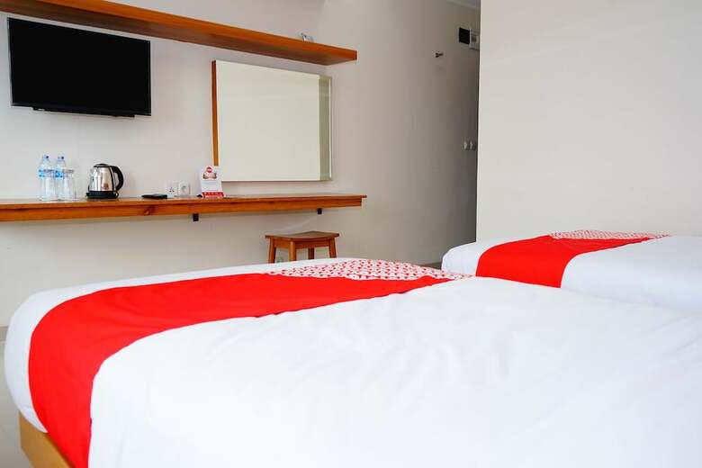 Oyo 399 Kelayang Beach Hotel