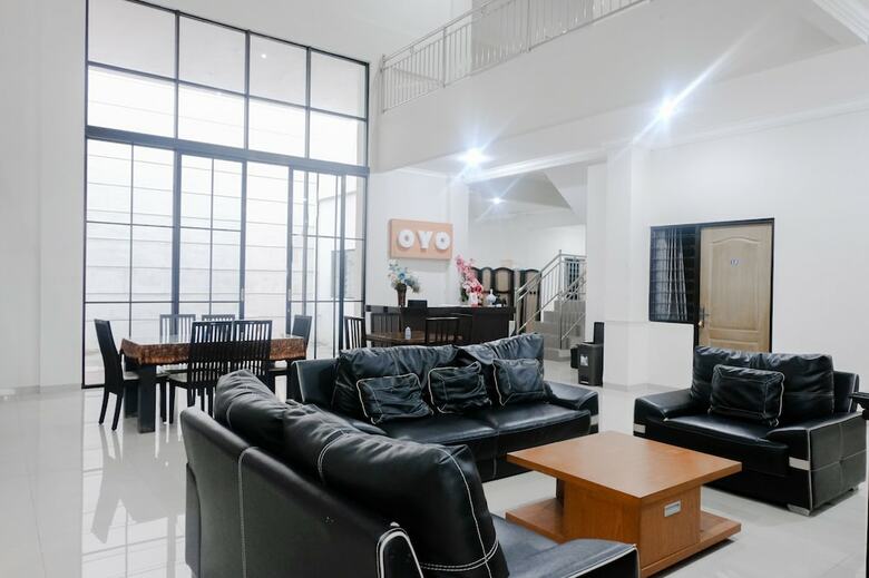 Hostal Oyo 407 Bandahara 21 Syariah