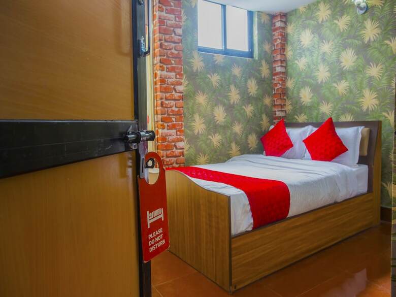 Hotel Oyo 296 Subine Guest Inn