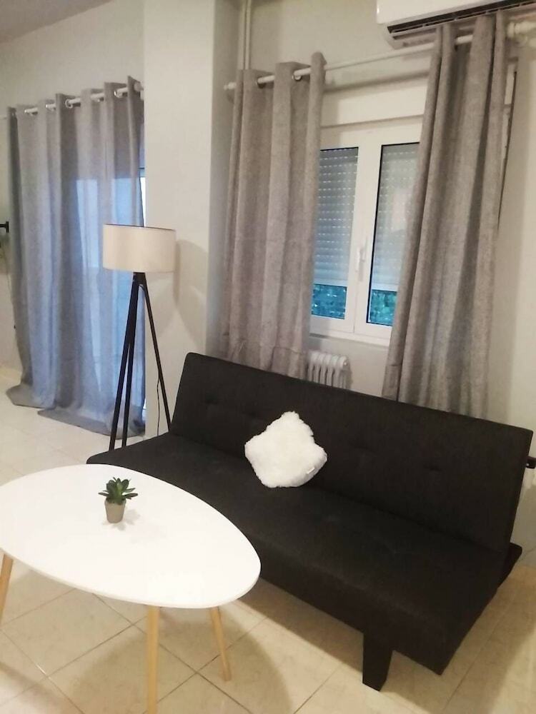 Ellie's Cozy Apartment