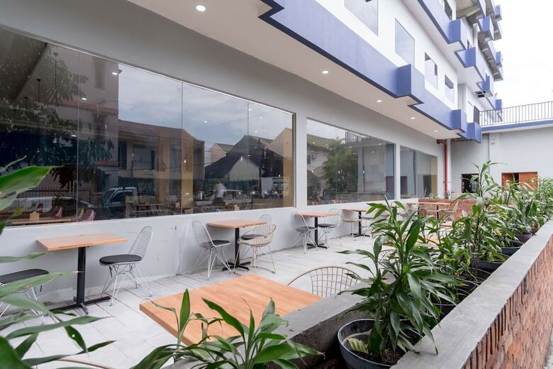 Hotel Oyo 436 Raz Residence