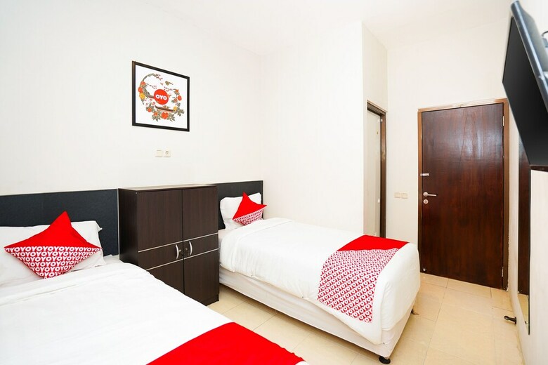 Hotel Oyo 450 Semampir Residence